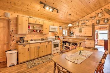 Forksville Mountain Lodge Retreat with Porch!